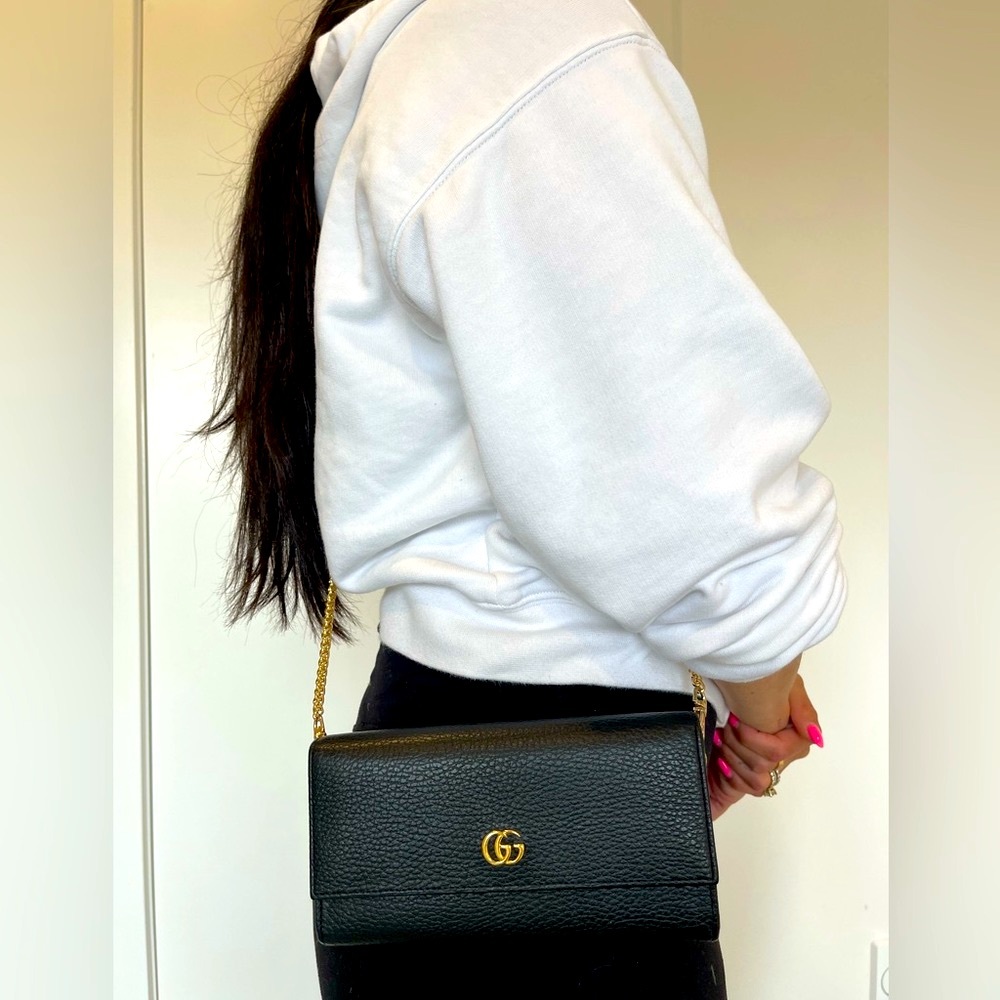 Authentic Gucci Marmont Caviar flap XL wallet with crossbody strap and box!